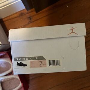 Danskin Elite Black Sneakers